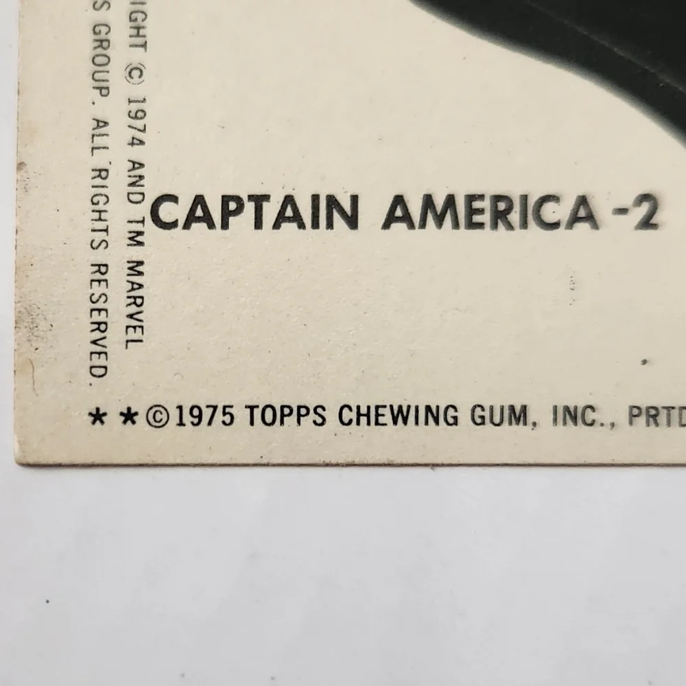 ✨RARE Vintage 1975 Topps Marvel Captain America Sticker Tan Back 